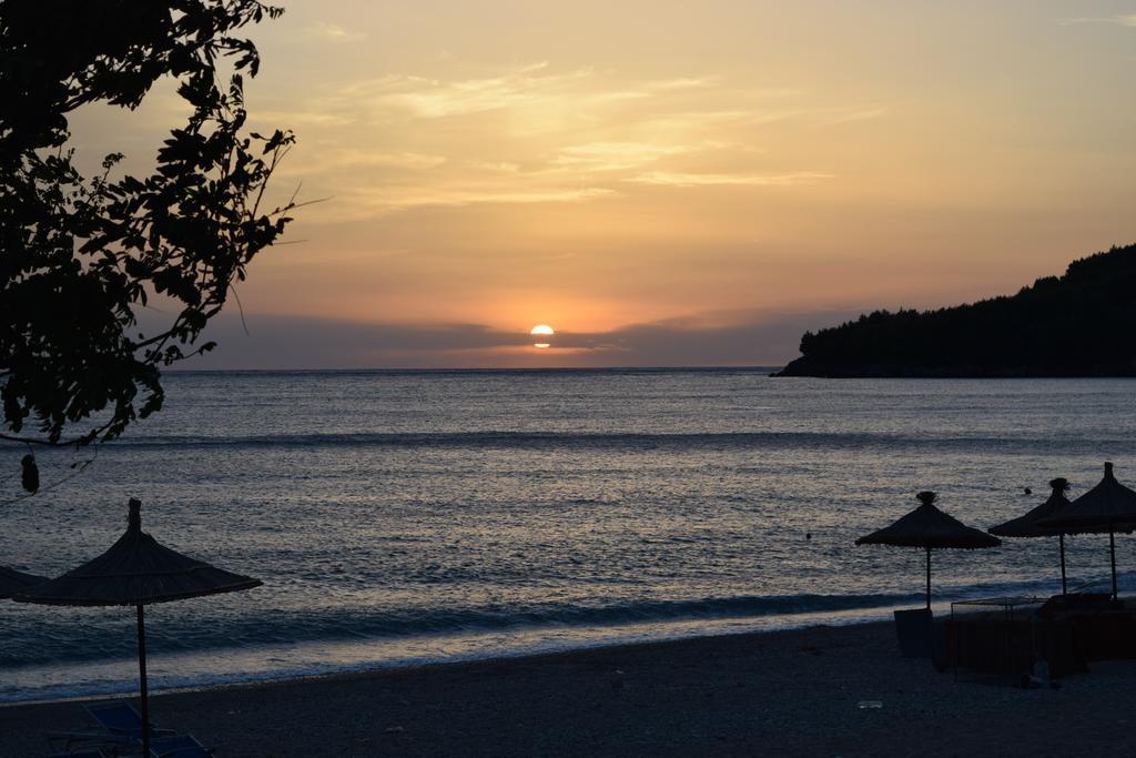 Hotel Kolagji Himare Exterior foto